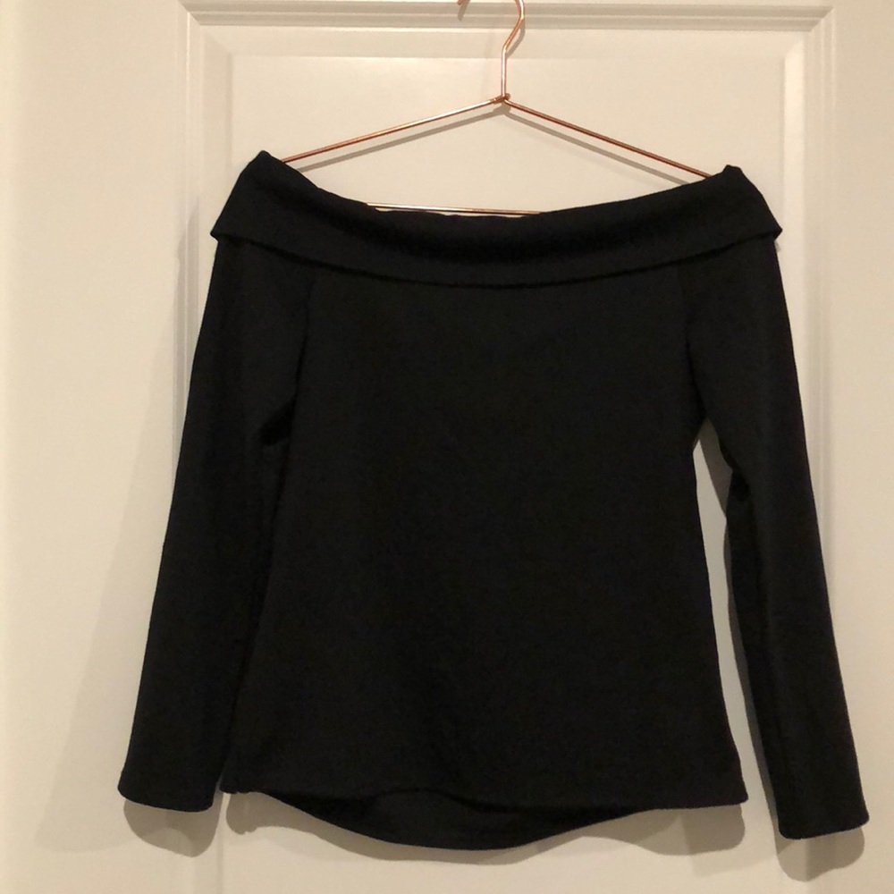 NEW GAP Off the Shoulder Top